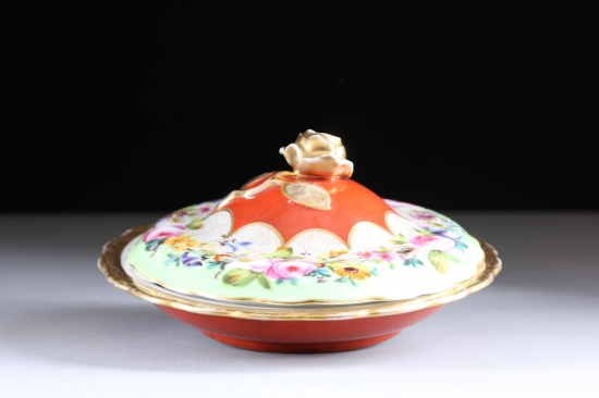 OSMANLI PORSELEN SAHAN