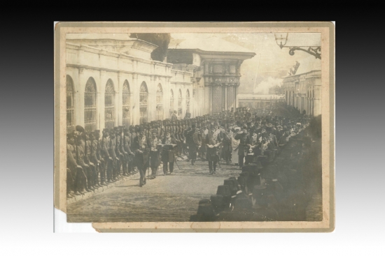SULTAN REŞAT VE KILIÇ ALAYI