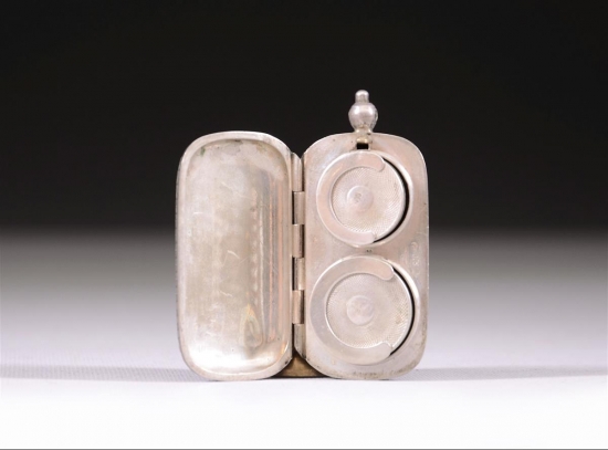 GÜMÜŞTEN MAMÜL BOZUK PARA ÇANTASI