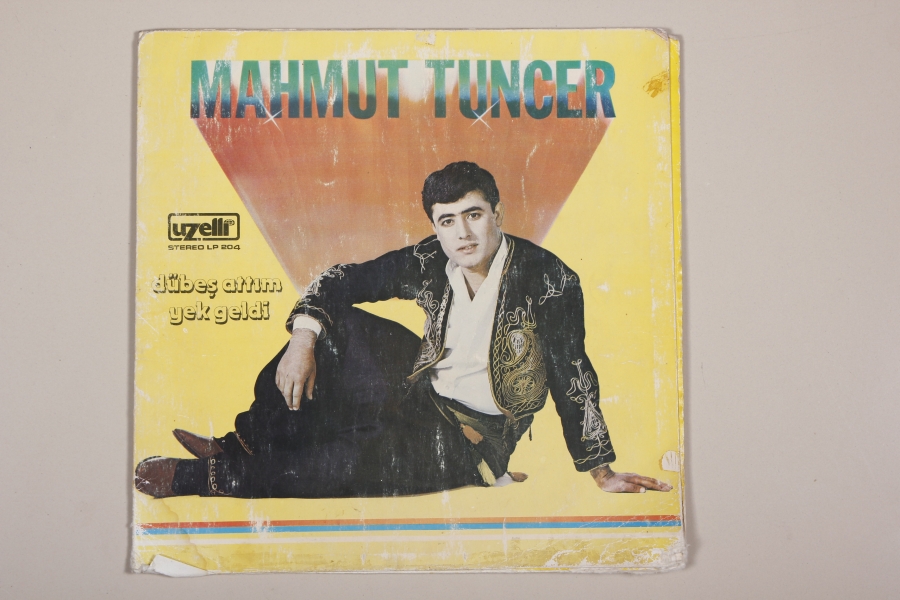 Mahmut Tuncer ''Dübeş Atım Yek Geldi'' 33'lük